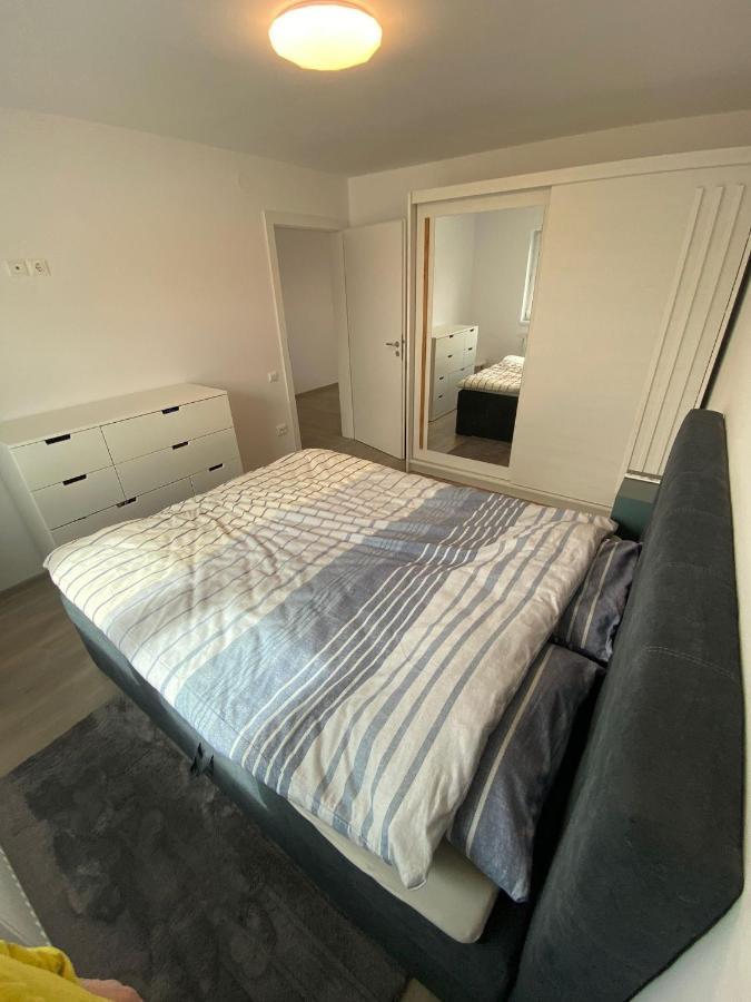Apartament „Viena” - 2 Camere เชลิมบาร์ ภายนอก รูปภาพ